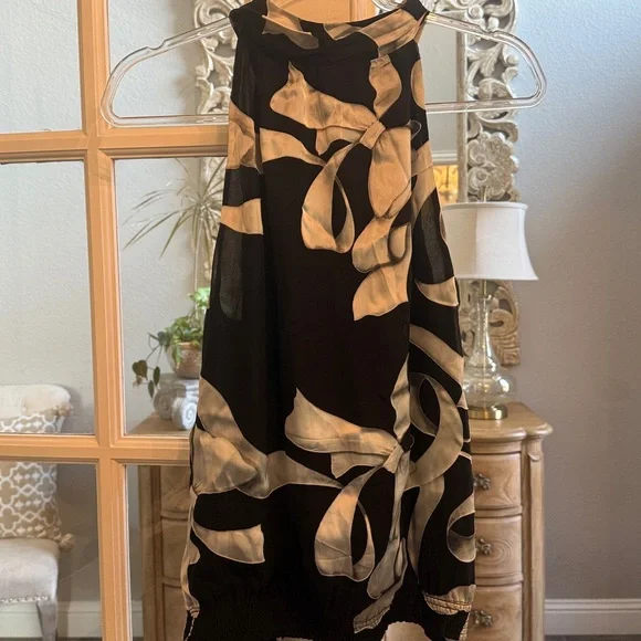 White House Black Market Size L - Picture 7 of 8